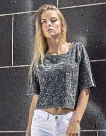 Ladies´ Acid Washed Cropped Tee